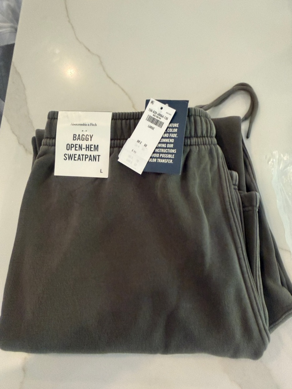 Hollister Men's Baggy Sweatpants Joggers - Olive Green